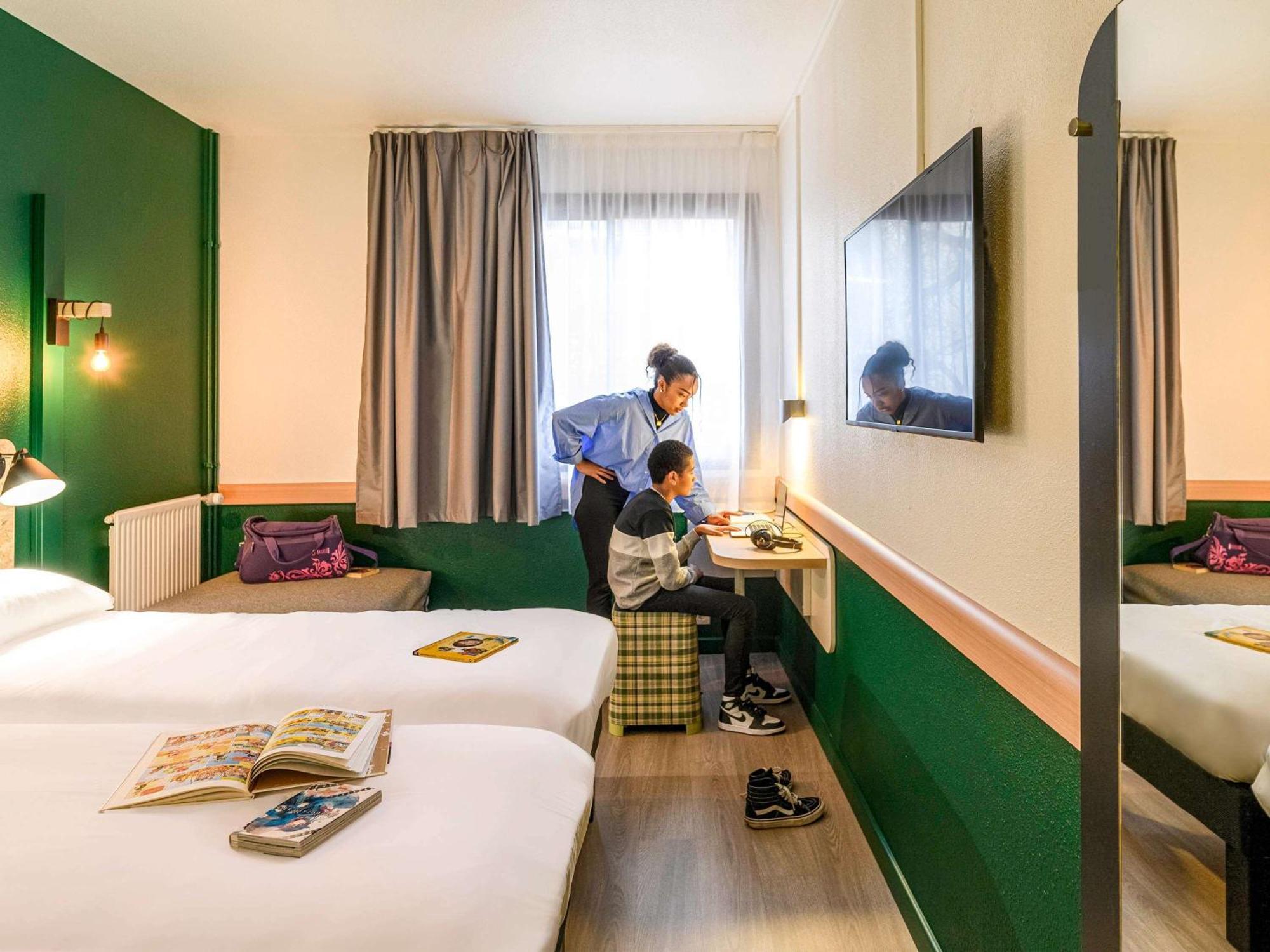 Greet Hotel Evreux Centre - Route De Normandie By Accor Exterior photo